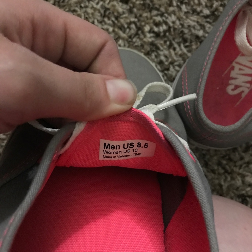 Vans - Picture 4 of 4